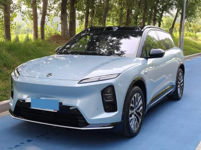 2025 NIO ES6 BEV