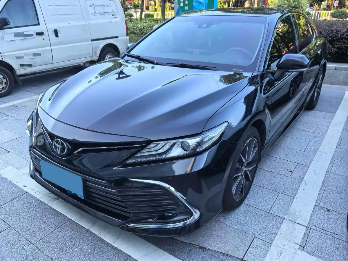 2021 Toyota Camry 2.5L 209HP L4 8AT