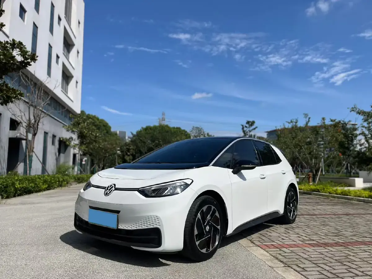 2024 Volkswagen ID.3 BEV 52.8KWH
