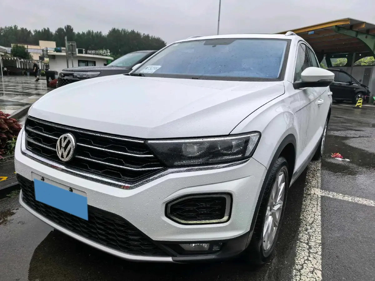 2021 Volkswagen T-Roc 1.4T 150HP L4 7DCT