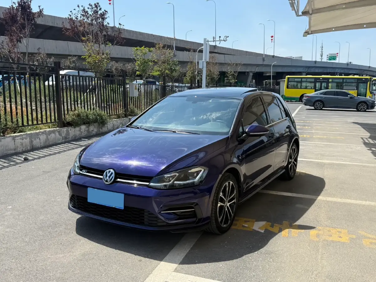 2020 Volkswagen Golf 1.4T 150HP L4 7DCT