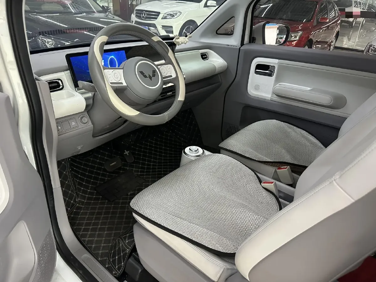 2023 WuLing Air ev BEV 28.4KWH,autocango,china used car exporter,china ev exporter,chinese used car exporter,chinese used ev exporter