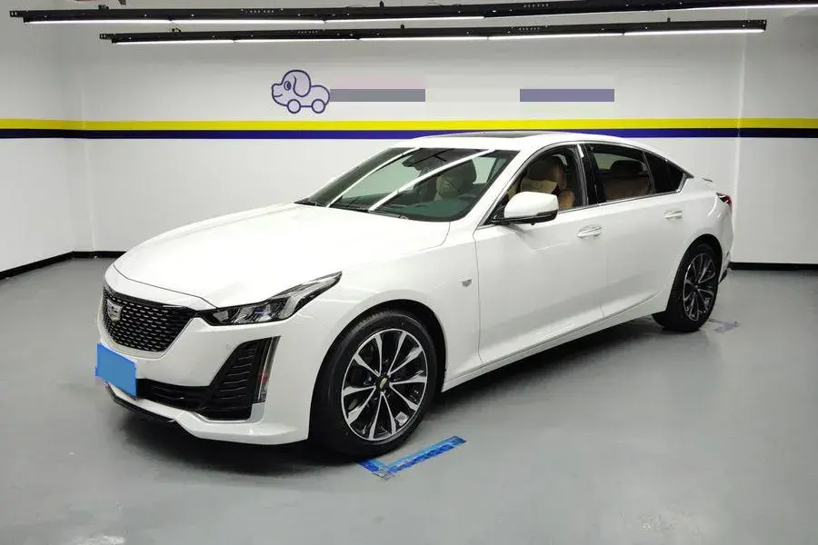 2022 Cadillac CT5 2.0T 237HP L4 10AT