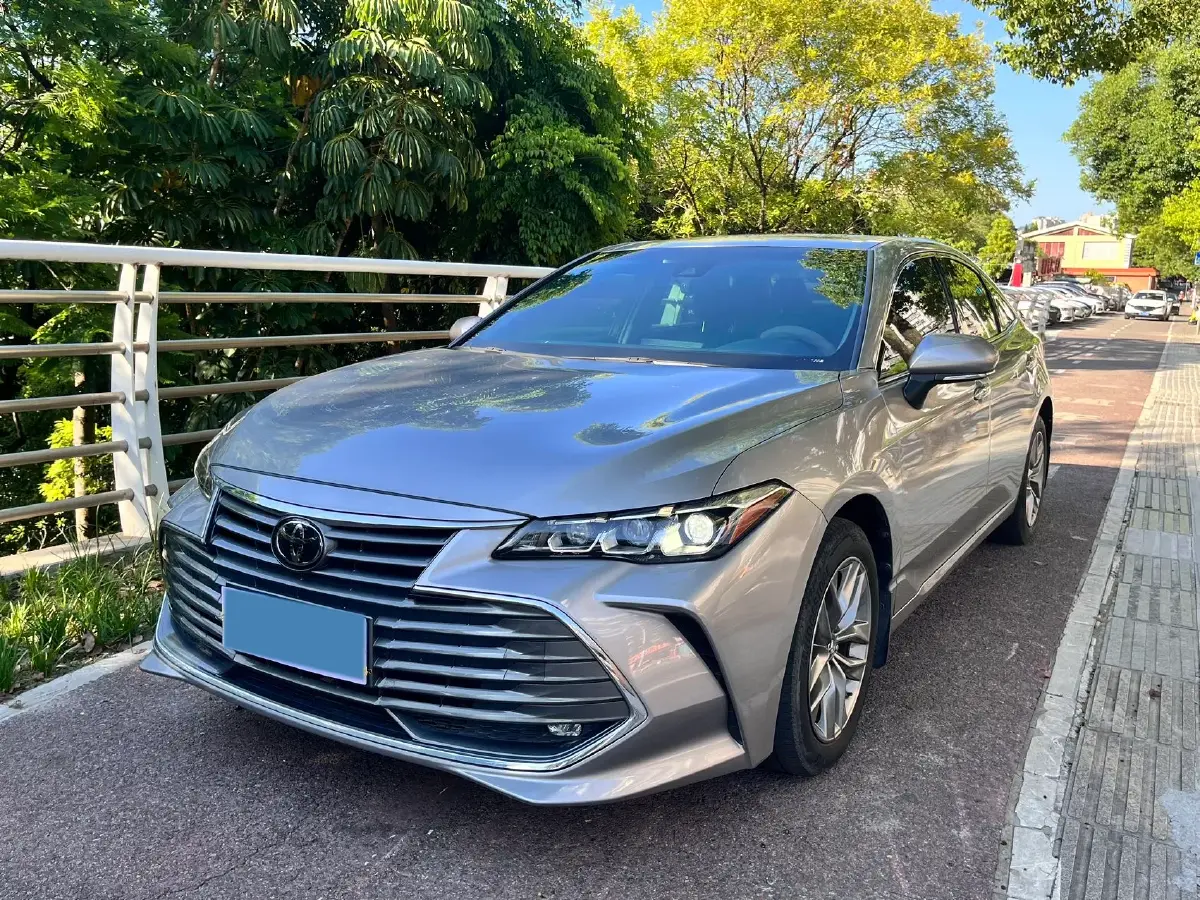 2019 Toyota Avalon 2.0L 178HP L4 CVT