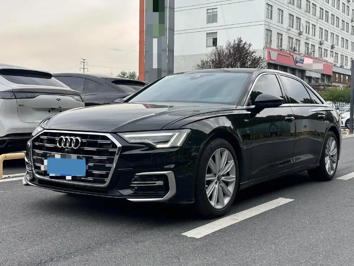2024 Audi A6L 2.0T 245HP L4 7DCT