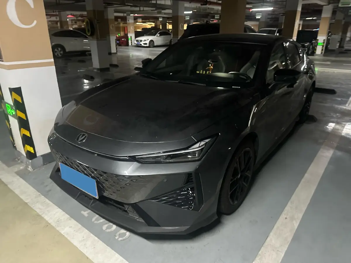 2023 ChangAn UNI-V 1.5T 188HP L4 7DCT