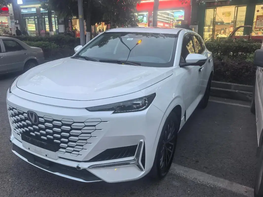 2024 ChangAn UNI-K 2.0T 233HP L4 8AT
