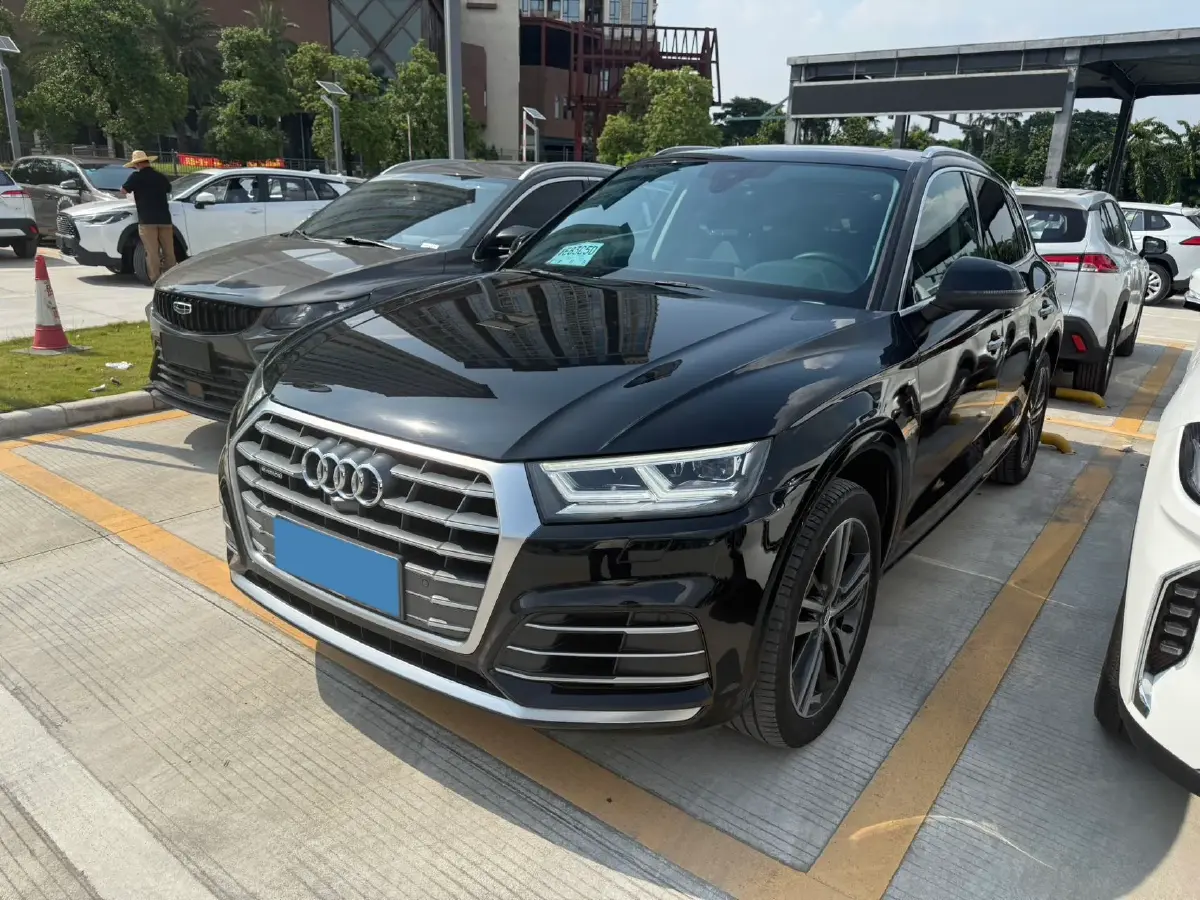 2020 Audi Q5L 2.0T 252HP L4 7DCT