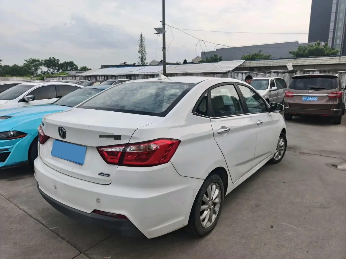 2015 ChangAn Alsvin V7 1.6L 124HP L4 5MT,autocango,china used car exporter,china ev exporter,chinese used car exporter,chinese used ev exporter