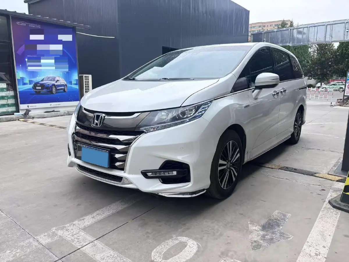 2021 Honda Odyssey 2.0L 146HP L4 E-CVT Hybrid