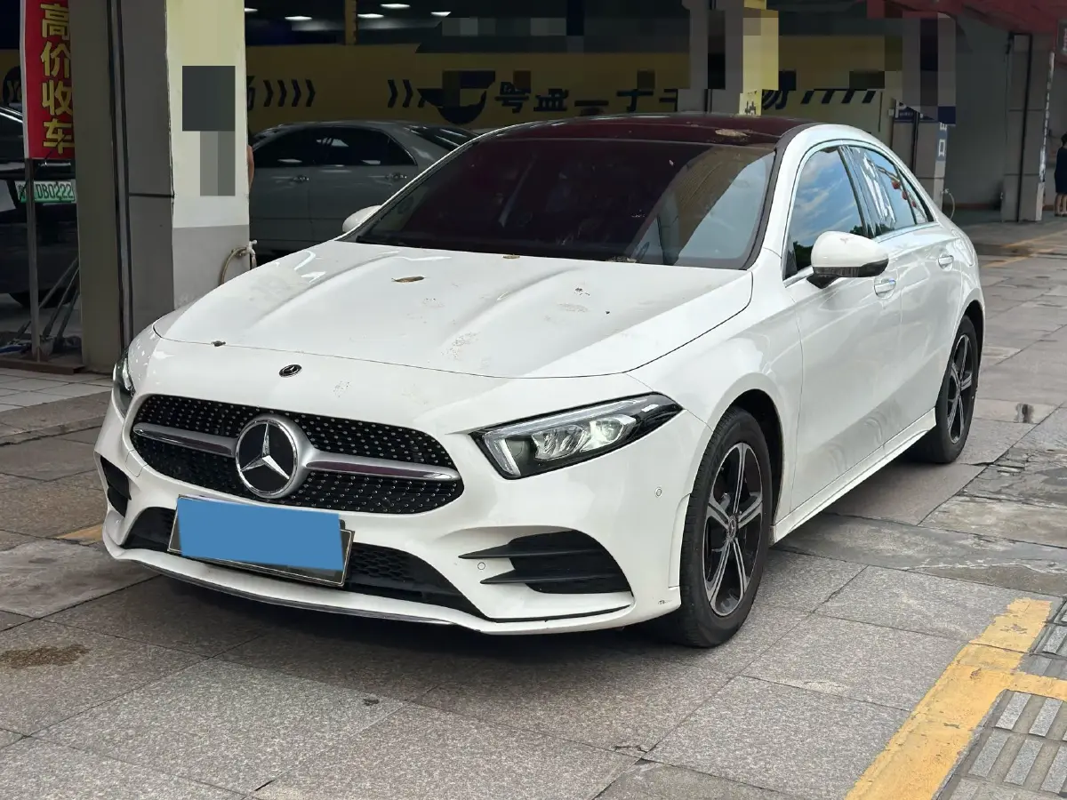 2022 Mercedes-Benz A Class 1.3T 163HP L4 7DCT