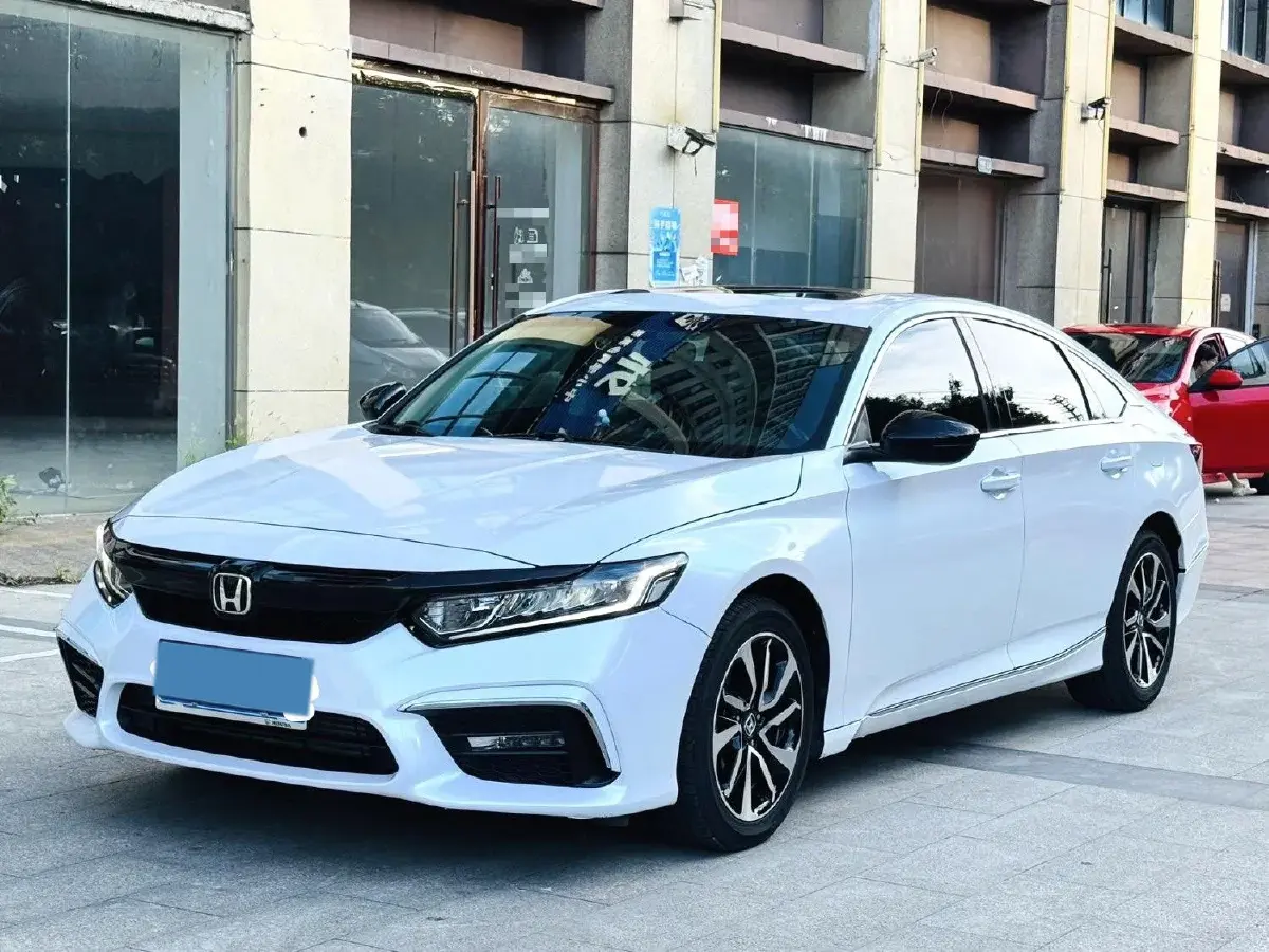 2019 Honda Inspire 1.5T 194HP L4 CVT