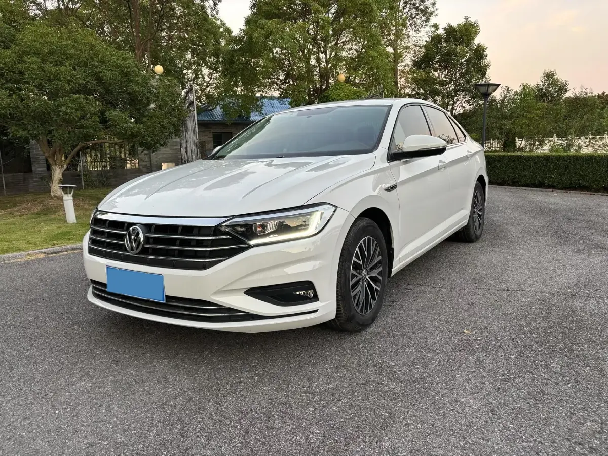 2021 Volkswagen Sagitar 1.4T 150HP L4 7DCT