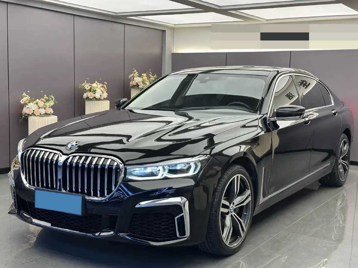 2019 BMW 7 Series 3.0T 340HP L6 8AT
