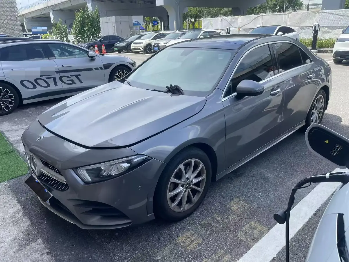 2021 Mercedes-Benz A Class 1.3T 163HP L4 7DCT