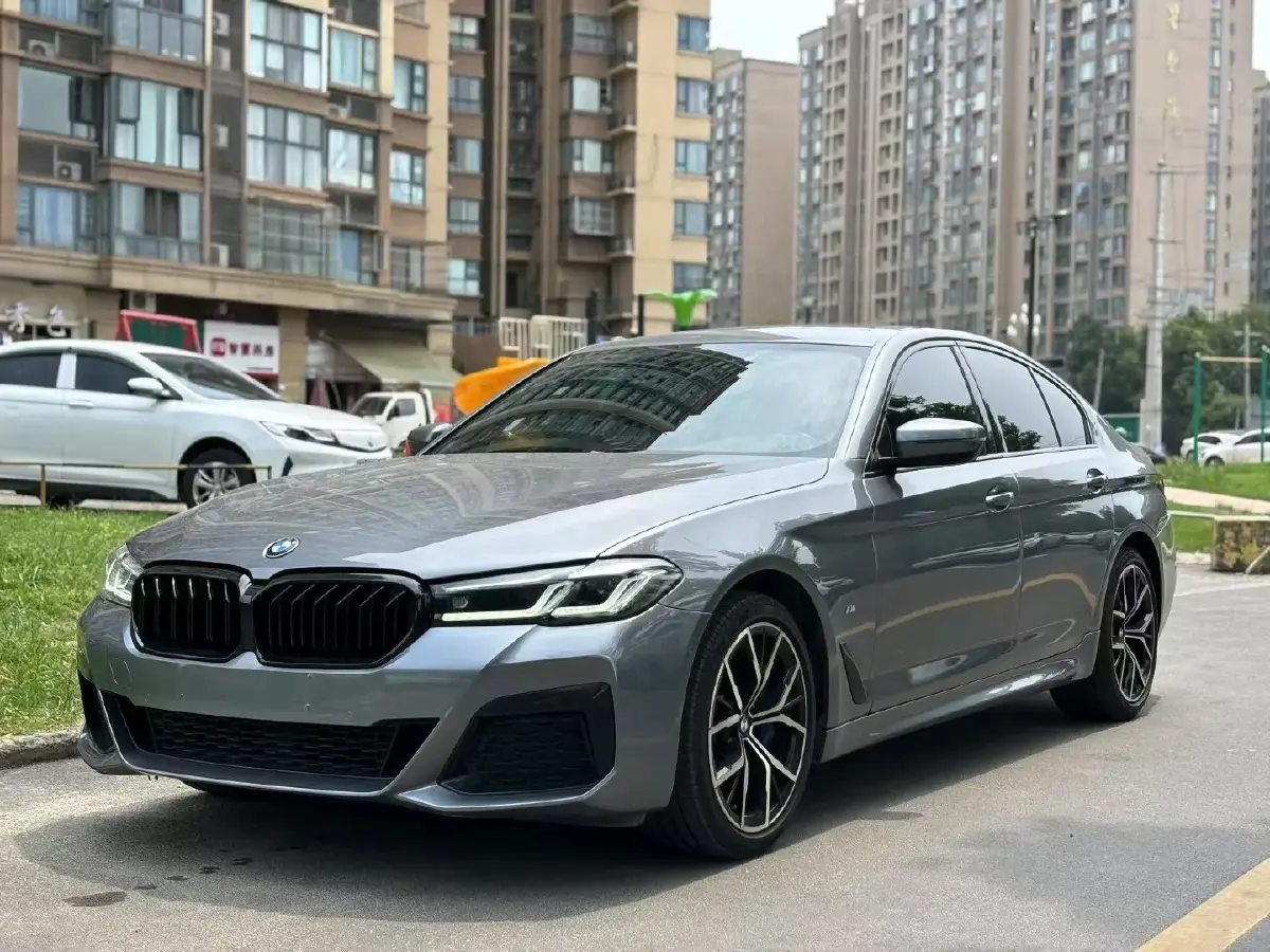 2021 BMW 5 Series 2.0T 252HP L4 8AT