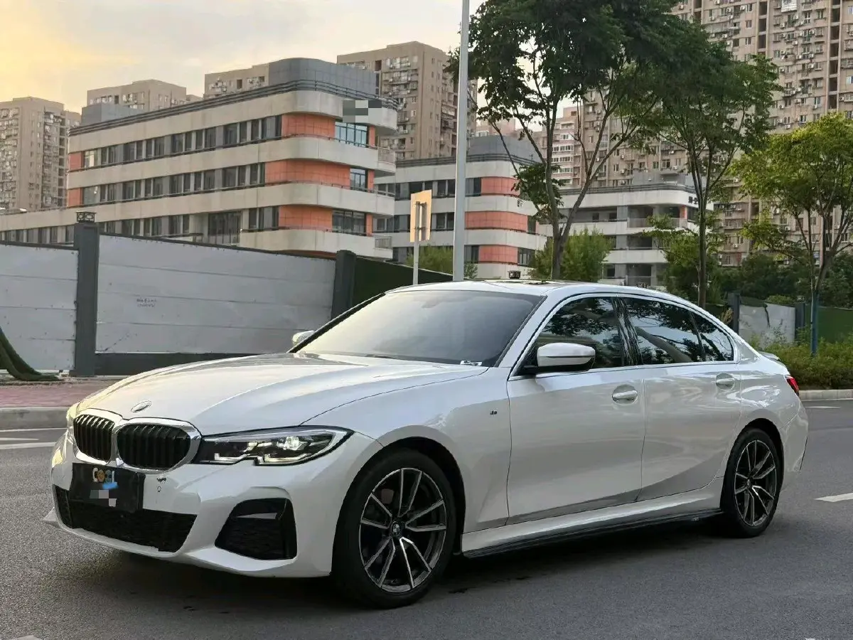 2022 BMW 3 Series 2.0T 156HP L4 8AT