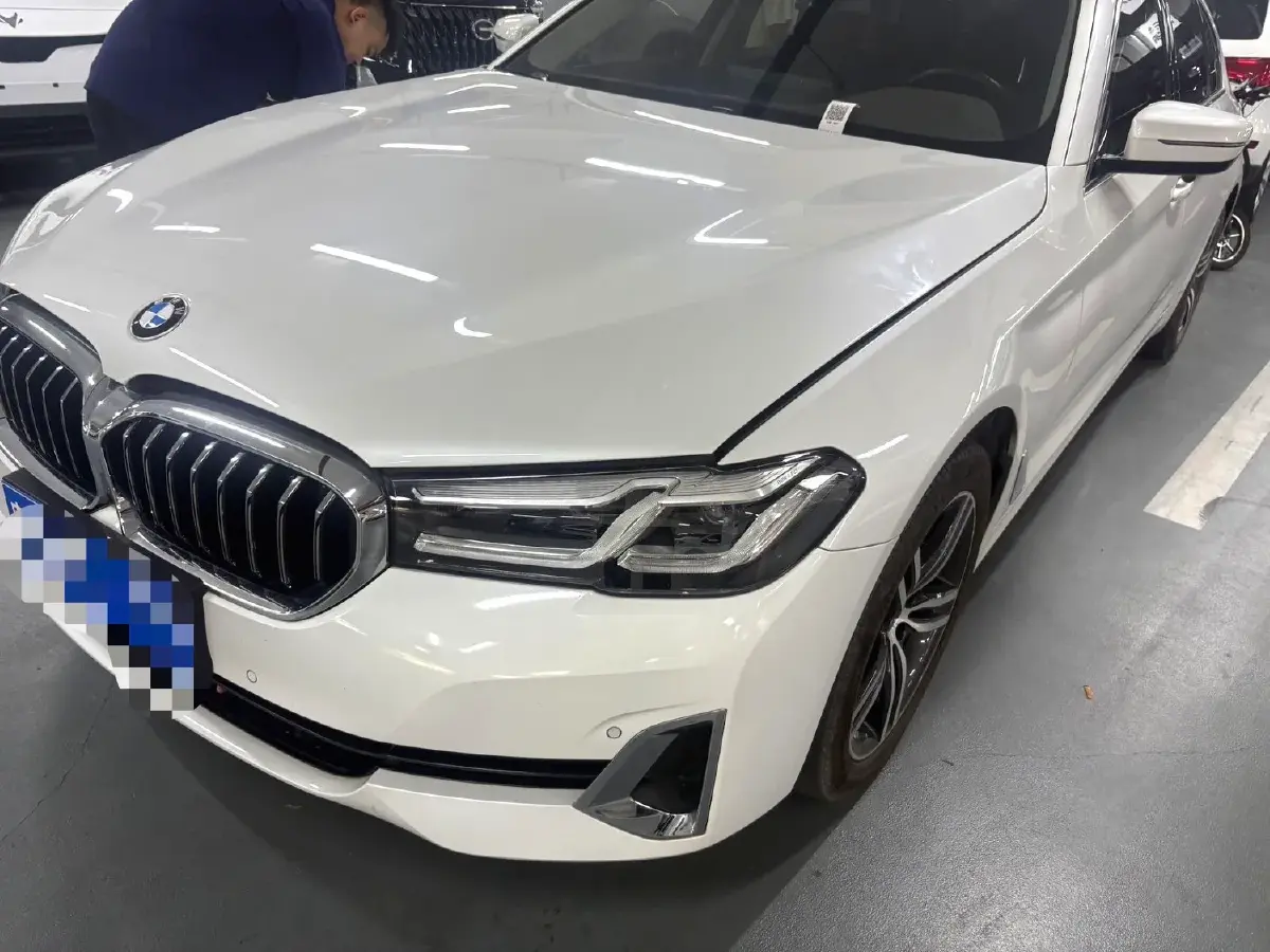 2021 BMW 5 Series 2.0T 252HP L4 8AT