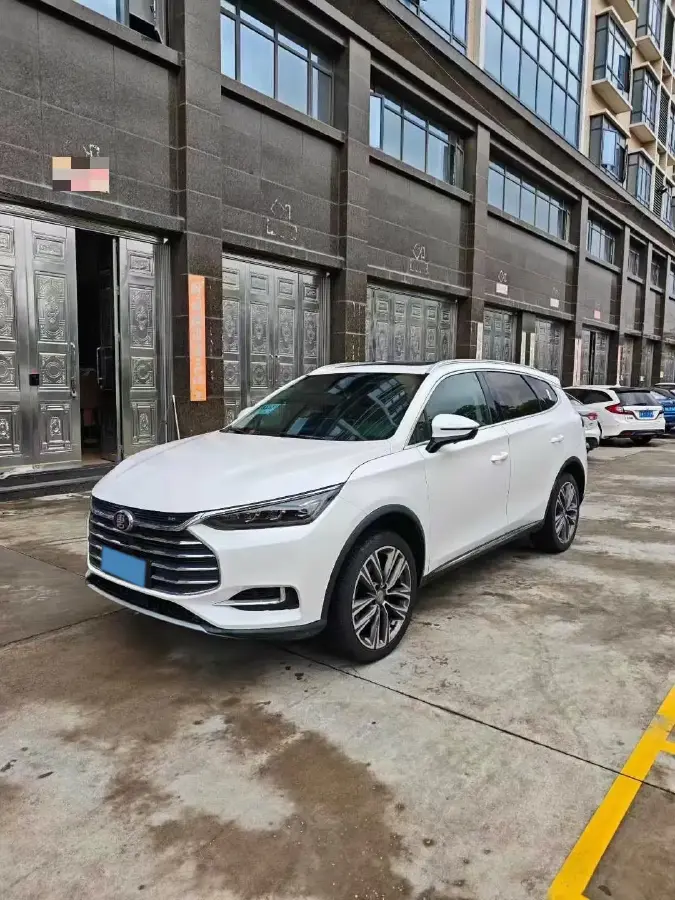 2018 BYD Tang 2.0T 205HP L4 6AT