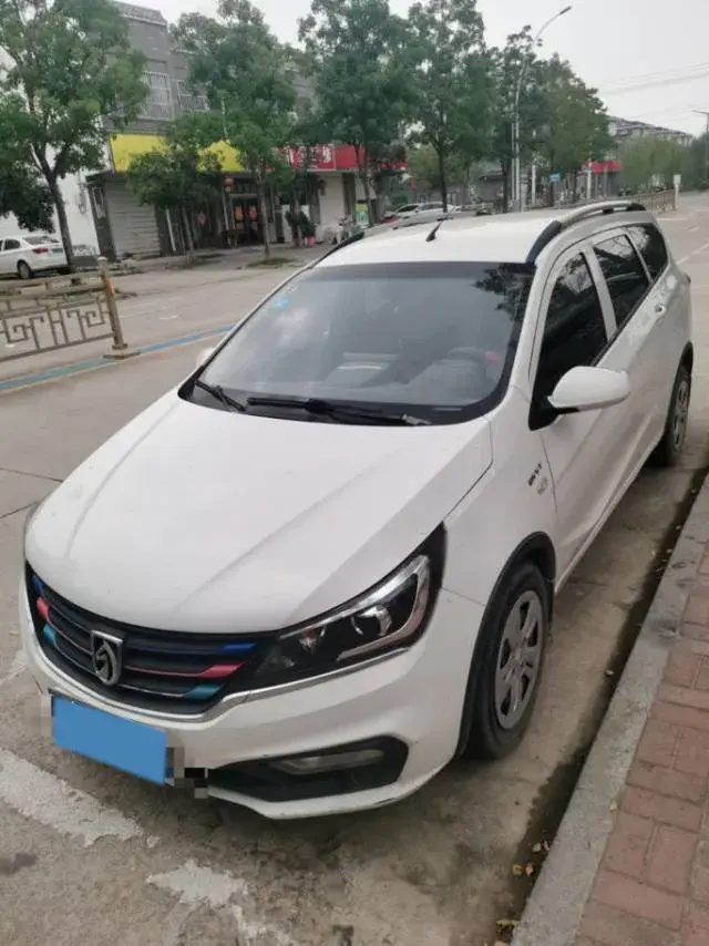 2017 BaoJun 310W 1.5L 112HP L4 6MT