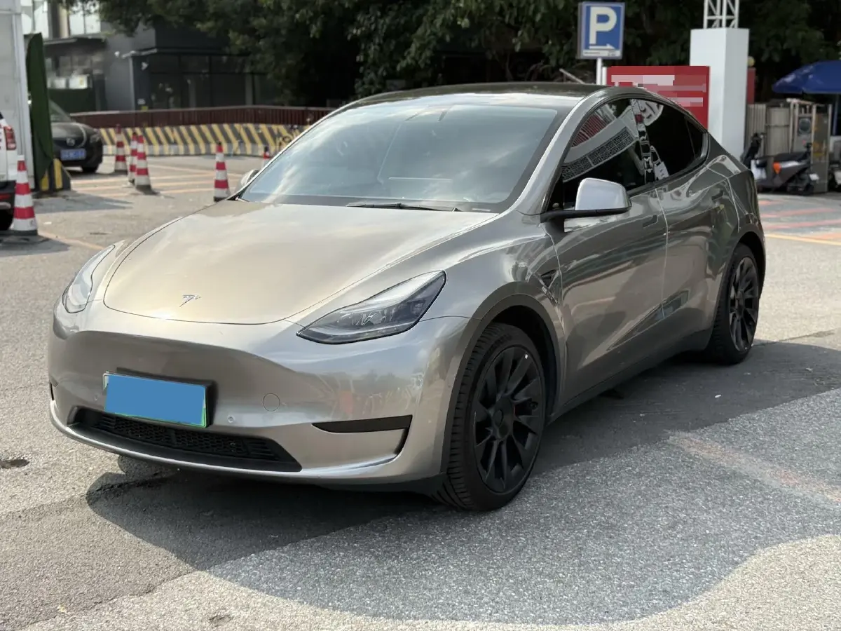 2022 Tesla Model Y BEV 60KWH