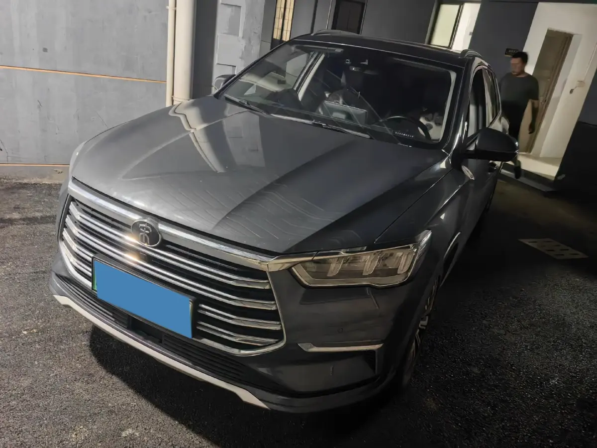 2019 BYD Song Pro 1.5T 160HP L4 6DCT PHEV 15.7KWH