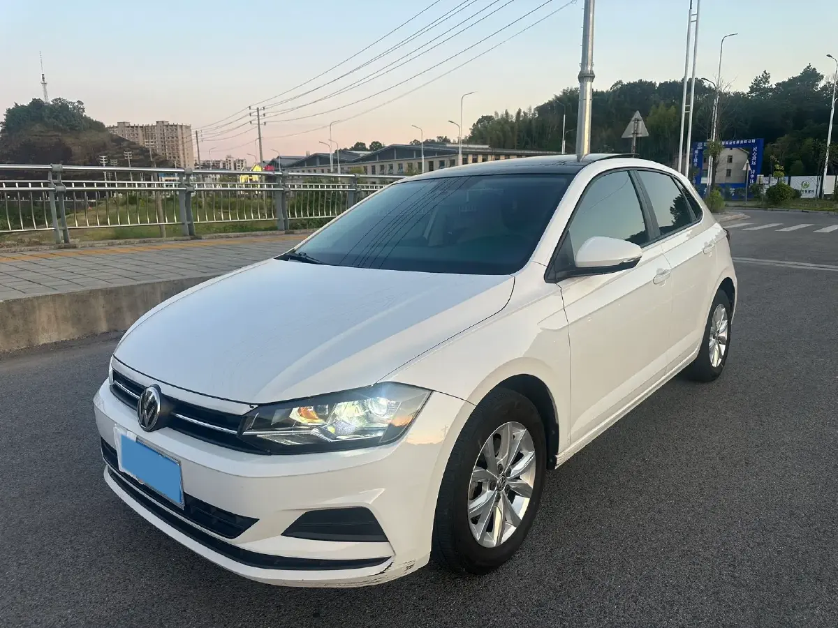 2019 Volkswagen Polo 1.5L 113HP L4 6AT