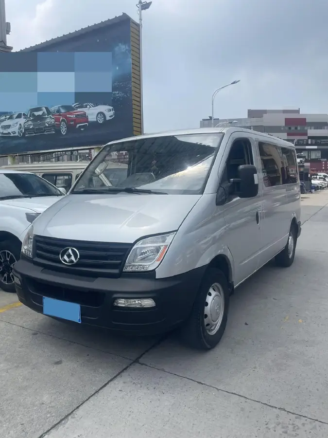 2018 MAXUS XinTu V80 2.5T 136HP L4 6MT