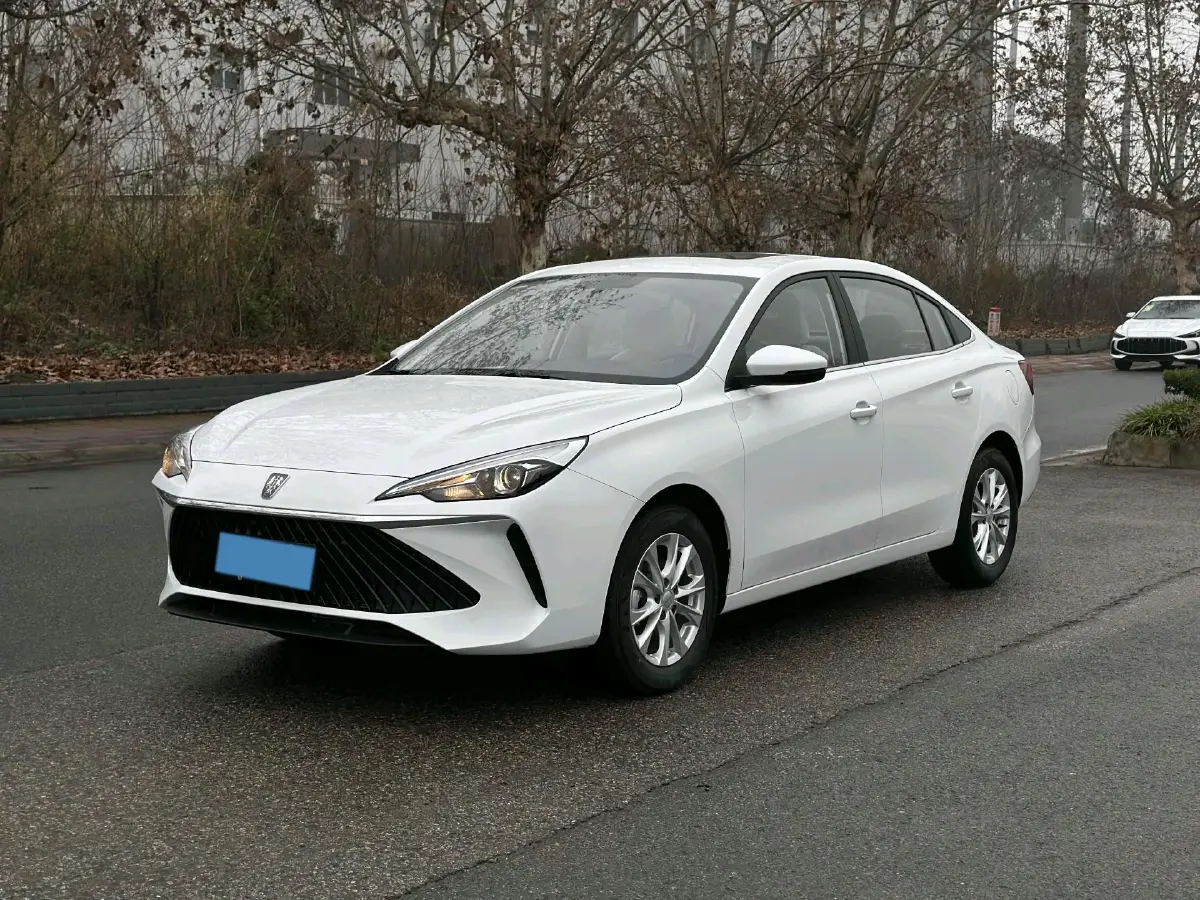 2023 Roewe i5 1.5L 129HP L4 CVT