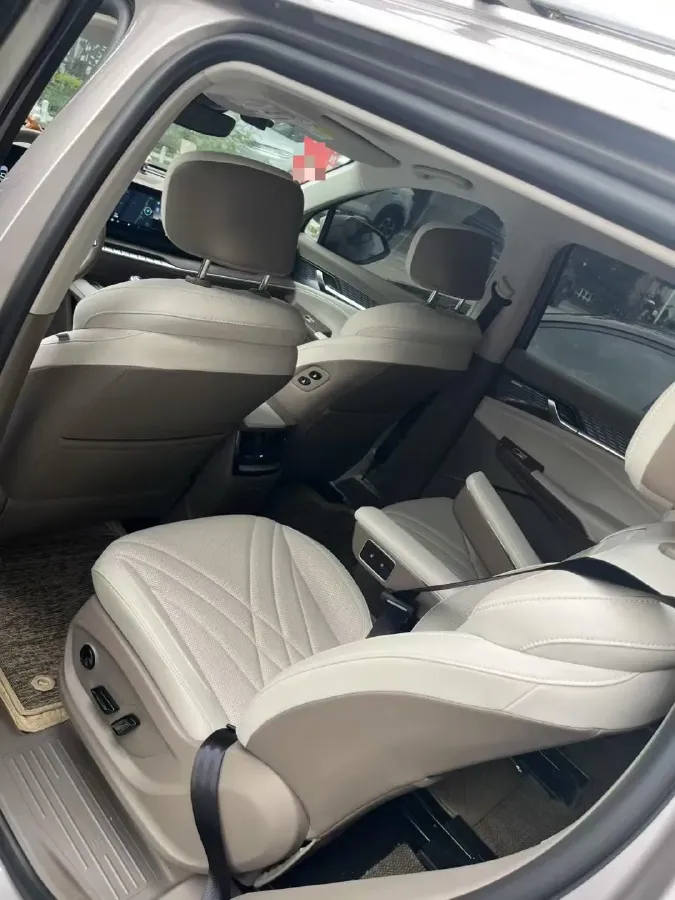 2023 Roewe RX9 2.0T 242HP L4 9AT,autocango,china used car exporter,china ev exporter,chinese used car exporter,chinese used ev exporter