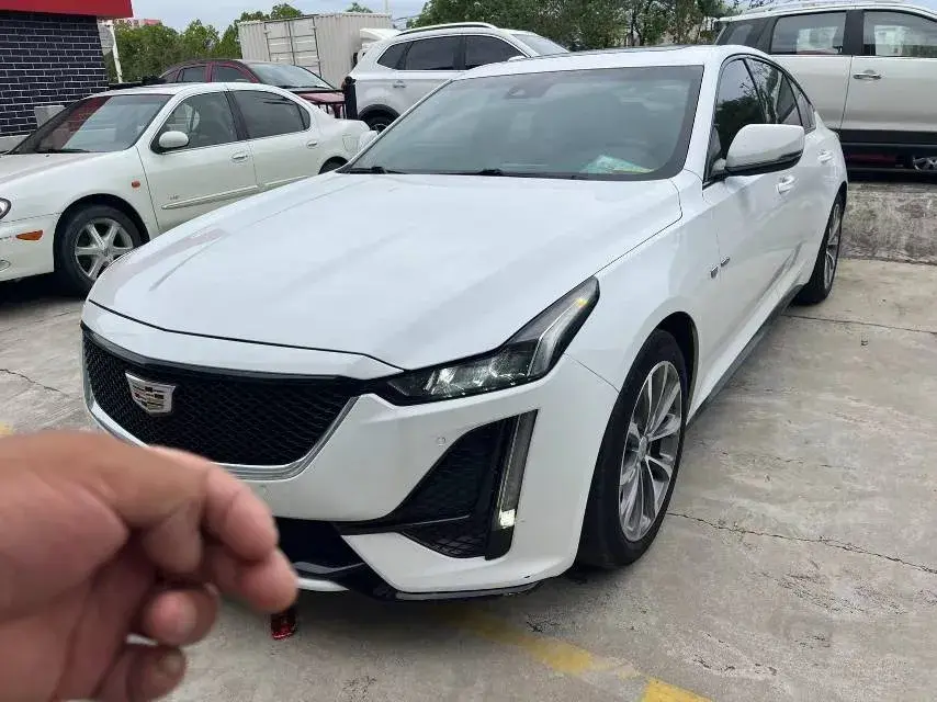 2020 Cadillac CT5 2.0T 241HP L4 10AT