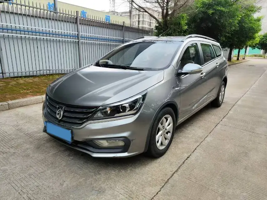 2017 BaoJun 310W 1.5L 112HP L4 6MT