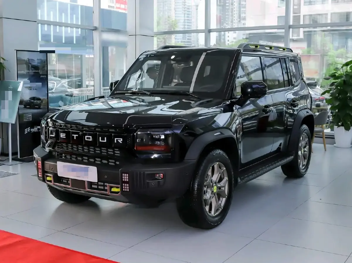 2023 Jetour Traveller 2.0T 254HP L4 8AT