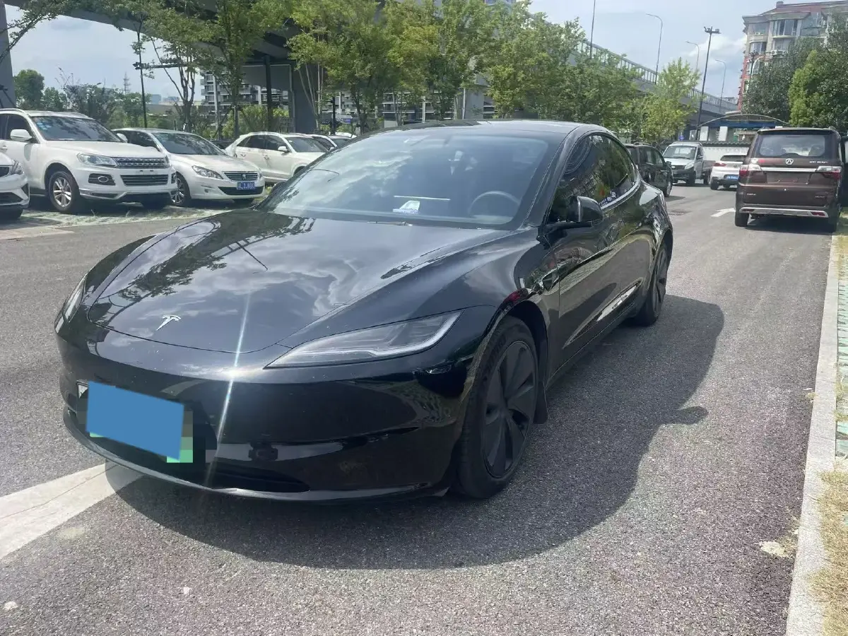 2023 Tesla Model 3 BEV 60KWH