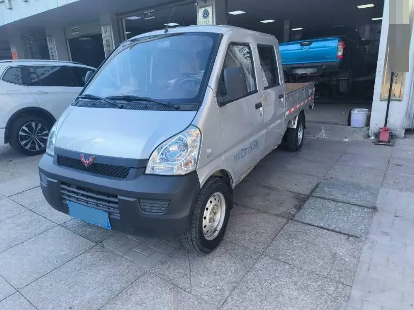 2020 WuLing RongGuang Mini Truck 1.5L 99HP L4 5MT