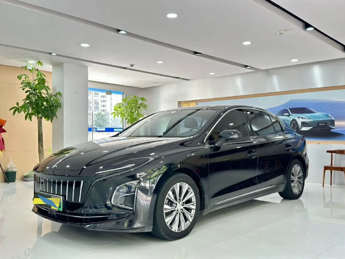 2022 HongQi E-QM5 BEV 54KWH