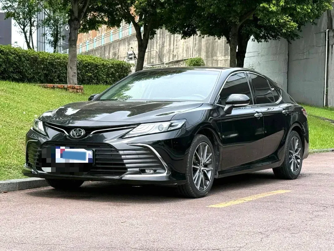 2021 Toyota Camry 2.5L 209HP L4 8AT