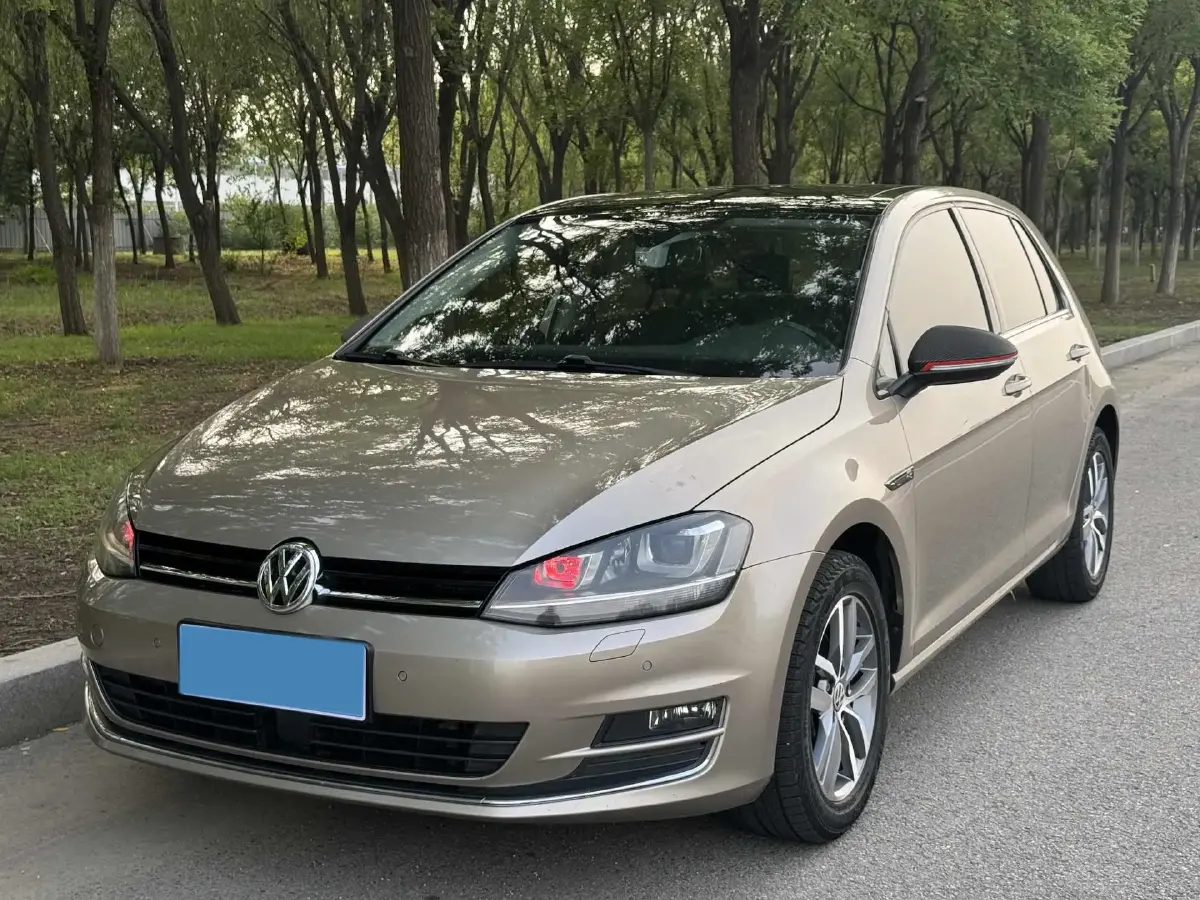 2015 Volkswagen Golf 1.4T 150HP L4 7DCT