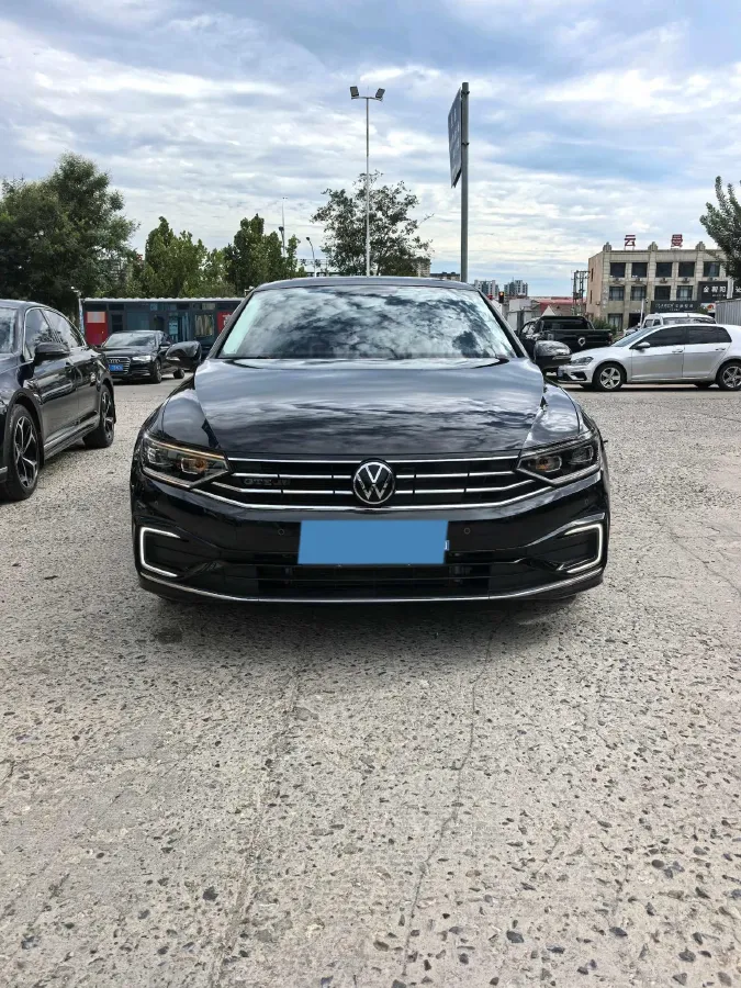 2022 Volkswagen Magotan GTE 1.4T 150HP L4 6DCT PHEV 13KWH,autocango,china used car exporter,china ev exporter,chinese used car exporter,chinese used ev exporter