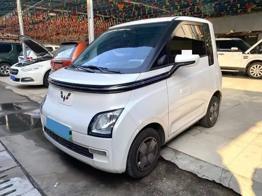 2023 WuLing Air ev BEV 28.4KWH