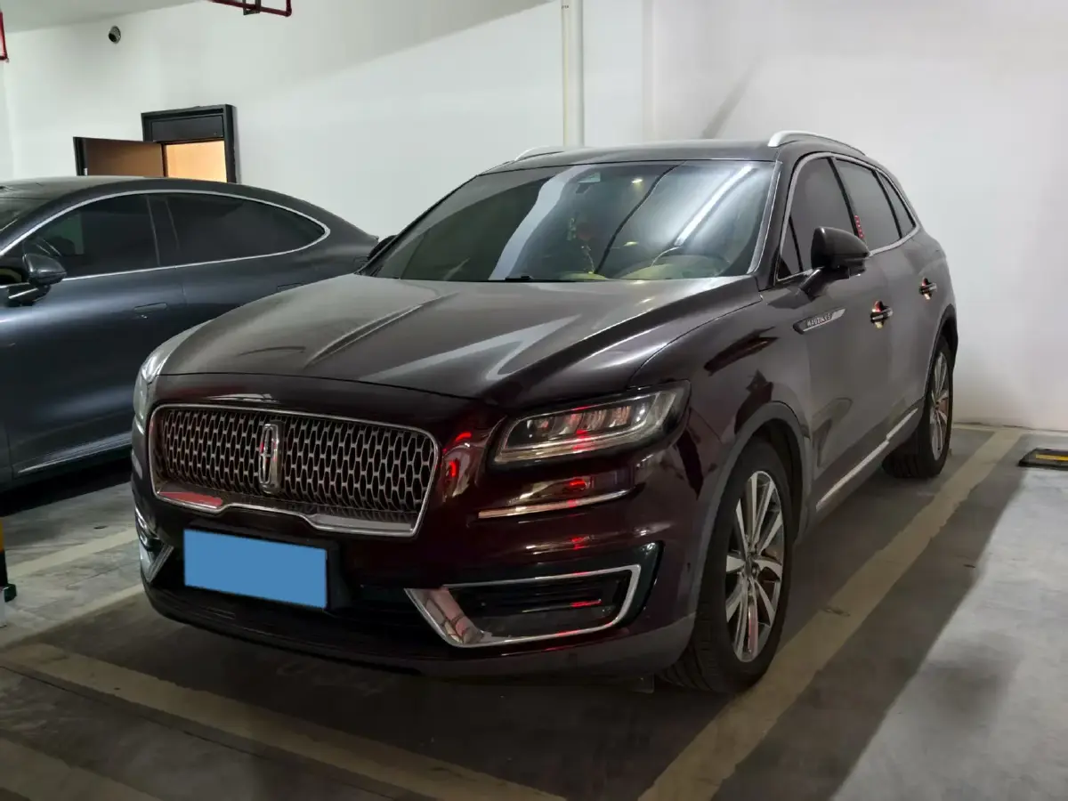 2019 Lincoln Nautilus 2.0T 235HP L4 8AT