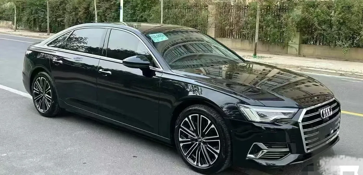 2024 Audi A6L 2.0T 245HP L4 7DCT,autocango,china used car exporter,china ev exporter,chinese used car exporter,chinese used ev exporter