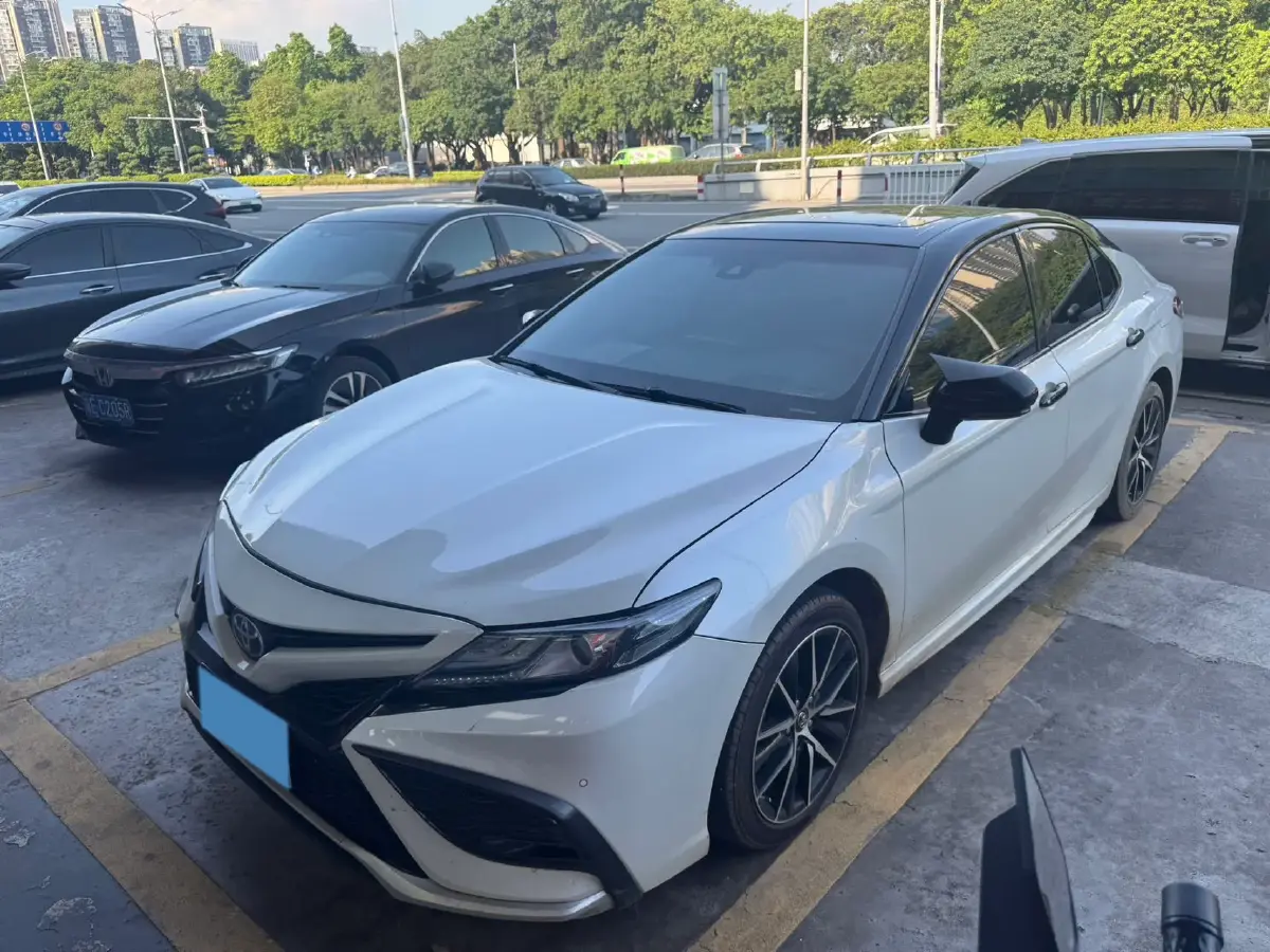 2021 Toyota Camry 2.0L 178HP L4 CVT