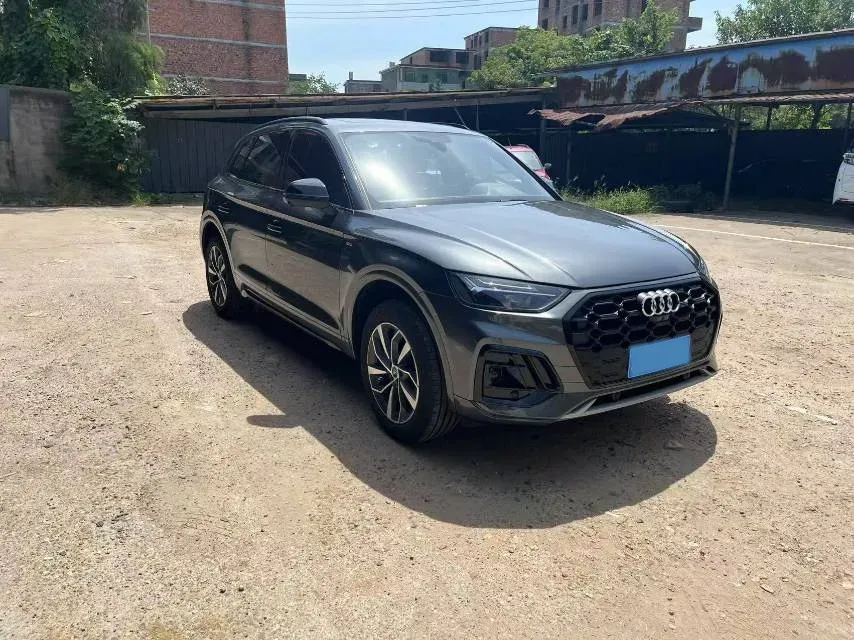 2024 Audi Q5L Sportback 2.0T 245HP L4 7DCT,autocango,china used car exporter,china ev exporter,chinese used car exporter,chinese used ev exporter