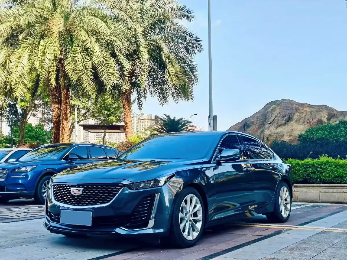 2021 Cadillac CT5 2.0T 237HP L4 10AT