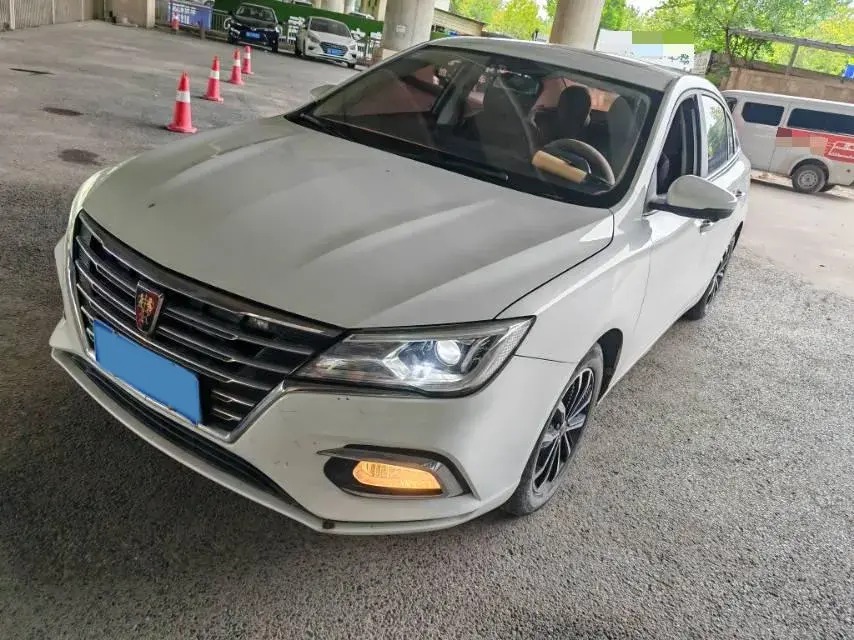 2019 Roewe i5 1.5L 120HP L4 CVT