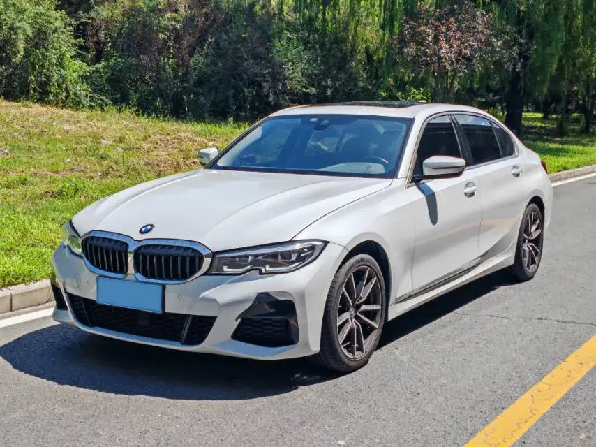 2022 BMW 3 Series 2.0T 184HP L4 8AT