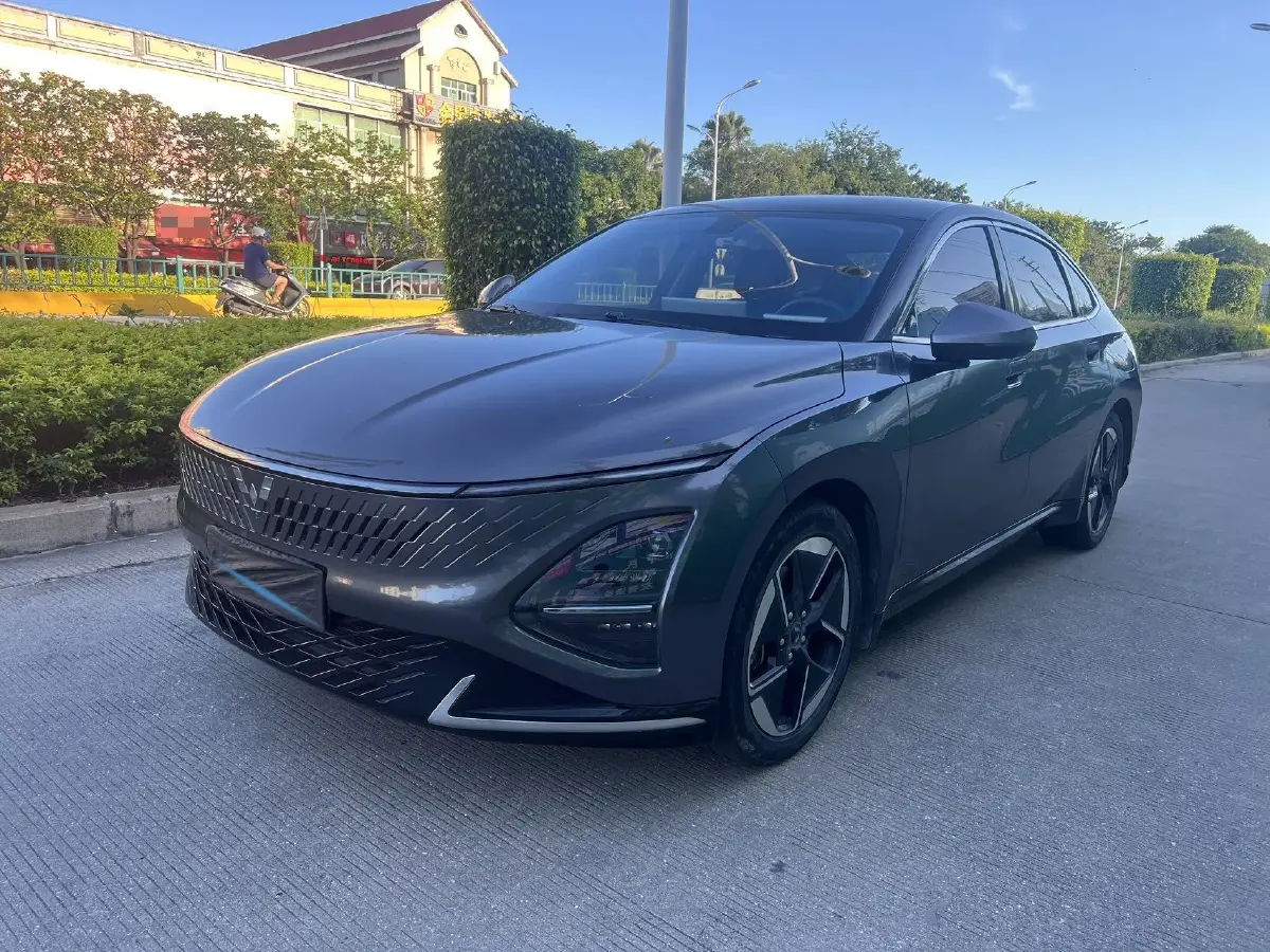 2023 WuLing XingGuang 1.5L 106HP L4 E-CVT PHEV 20.5KWH