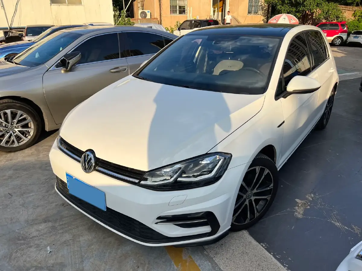 2018 Volkswagen Golf 1.4T 150HP L4 7DCT