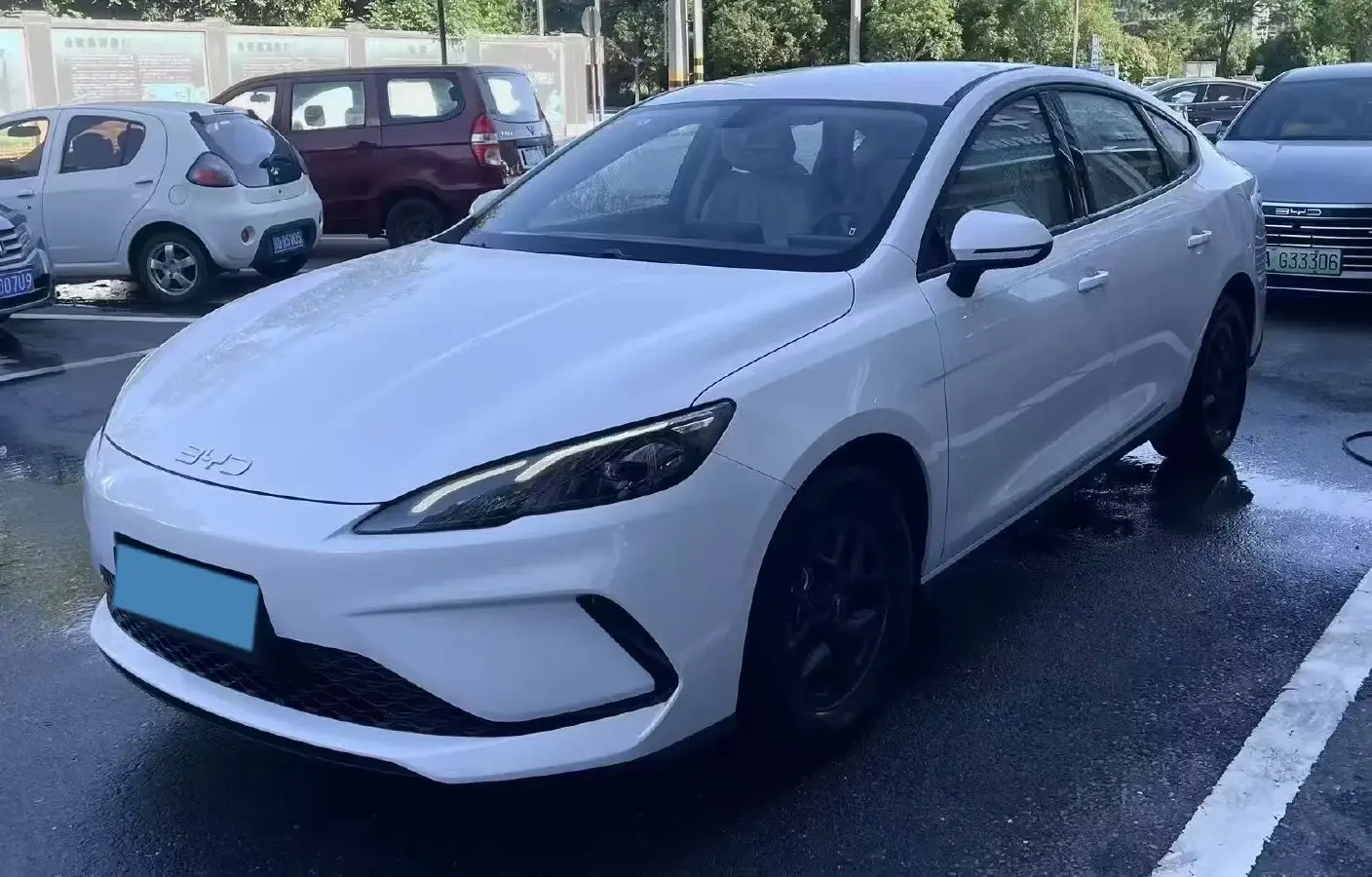 2025 BYD Seal05 DM-i 1.5L 101HP L4 E-CVT PHEV 7.68KWH